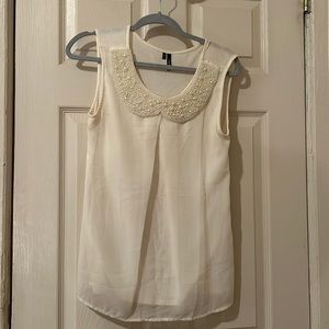 Maurice’s Pearl Peter Pan collar chiffon sleeveless blouse
